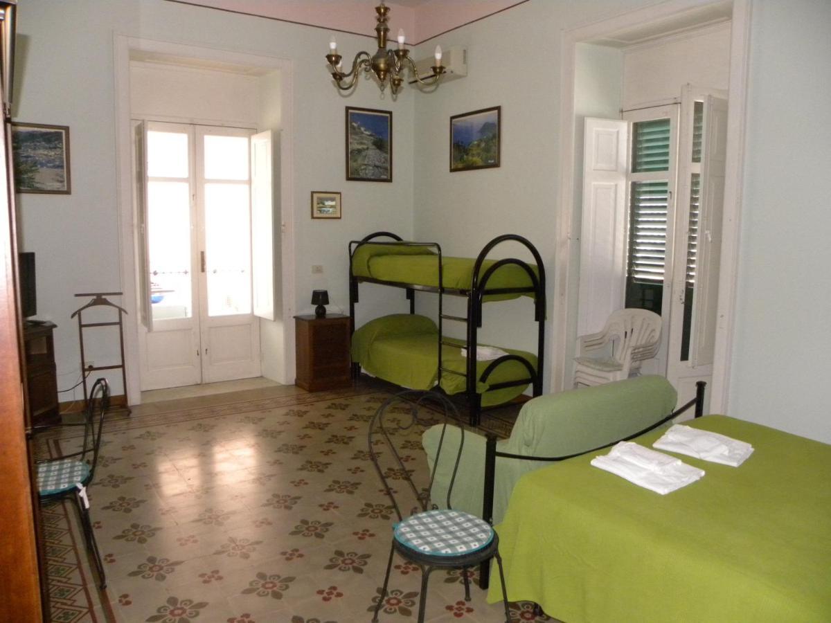 Appartement Novecento à Lipari  Extérieur photo